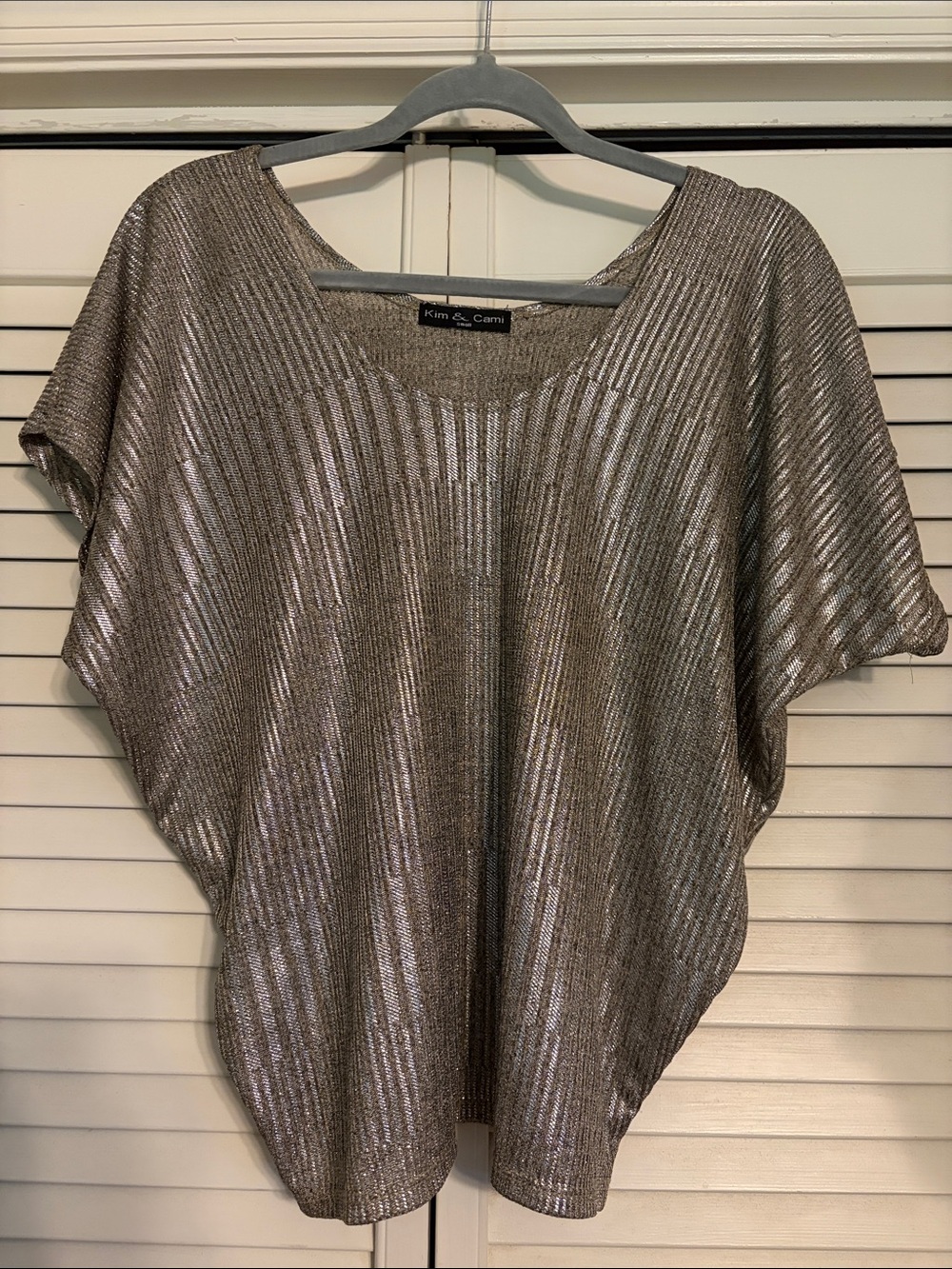 Kim & Cami Shimmery Silver Ribbed Dolman Top
